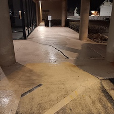 Sparkling-Clean-Sidewalks-Commercial-Pressure-Washing-Services-Performed-in-Pensacola-FL 15